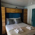 Mobile Nika Kamp alanı